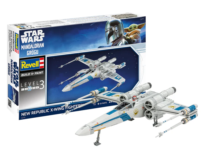 Revell 06791 StarWars New Republic X-Wing Fighter™ műanyag űrhajó makett 1:57, 38 elem